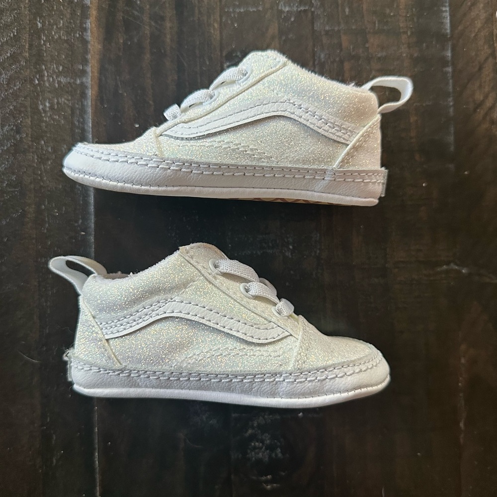 Vans glitter baby old skool crib shoes size 4